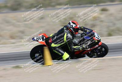 media/Jan-15-2026-Racers Edge (Thu) [[dfebeb70ab]]/2-A Group/Session 3 (Turn 15 Inside Pans)/